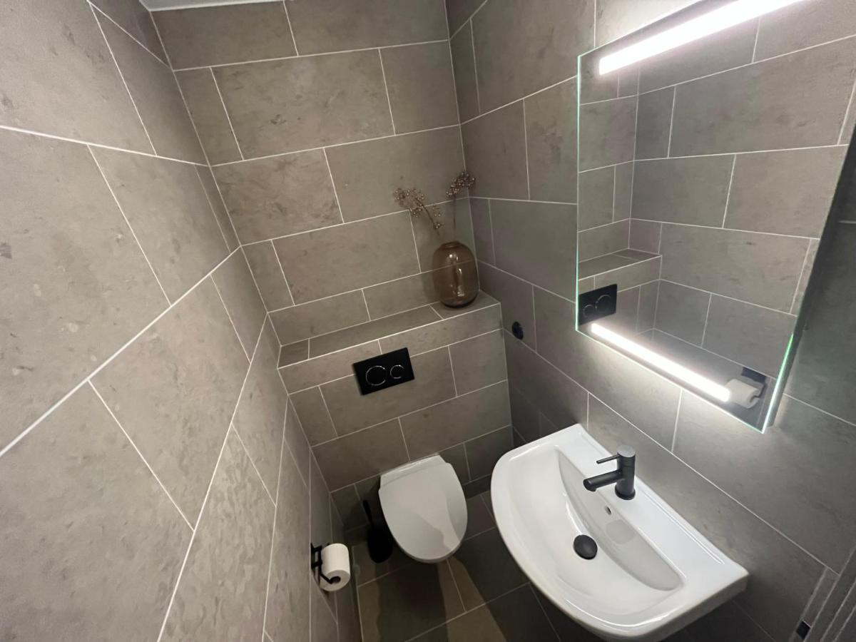 Kavan Townhouse Funaesdalen Ngoại thất bức ảnh